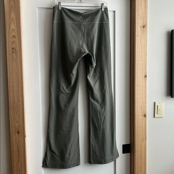 Lululemon Groove High Rise Split Hem Flared Pant Size 10 - Picture 2 of 11
